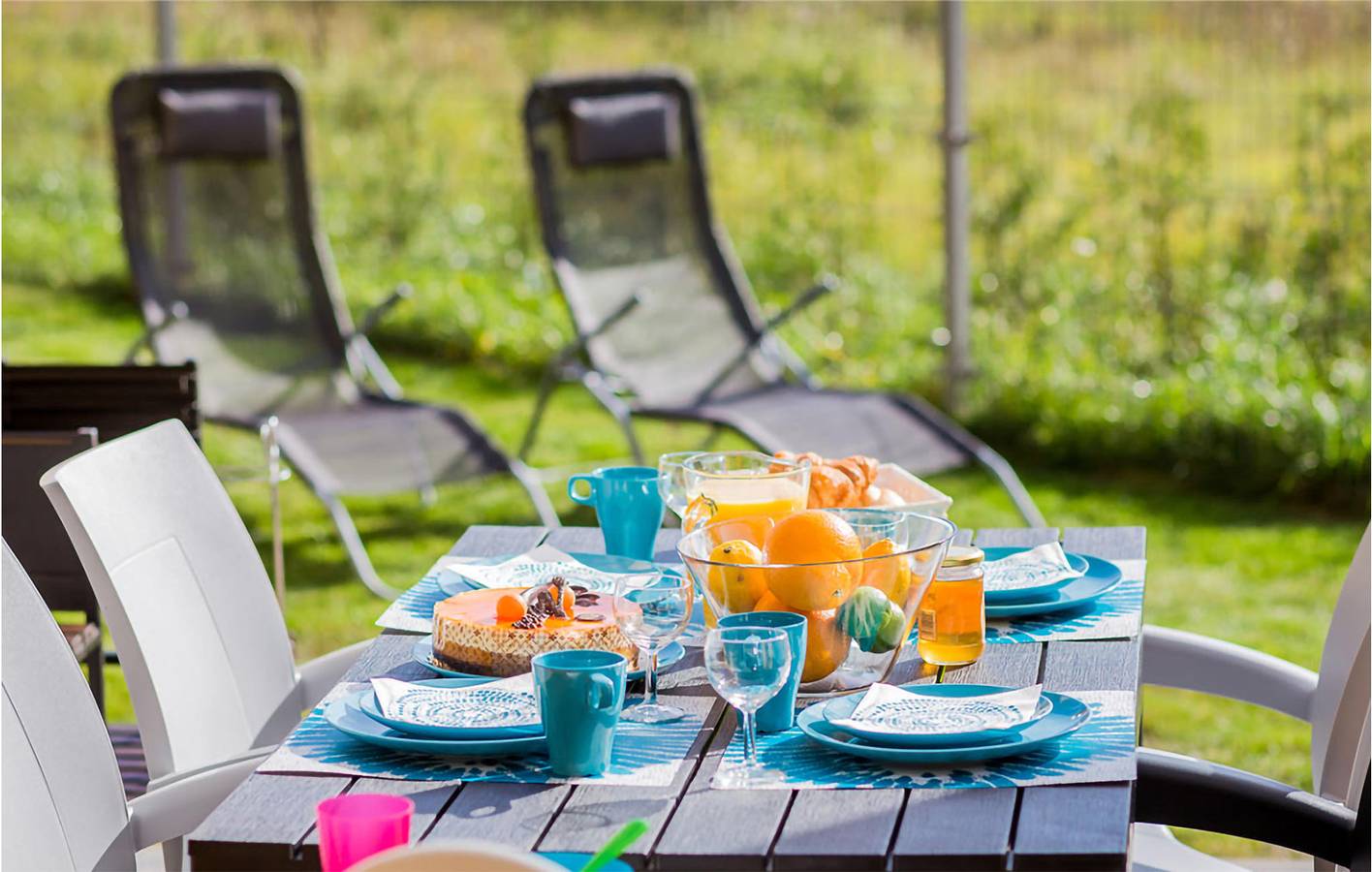 Ferienhaus für 5 Personen mit Terrasse in Rewal, Powiat gryficki