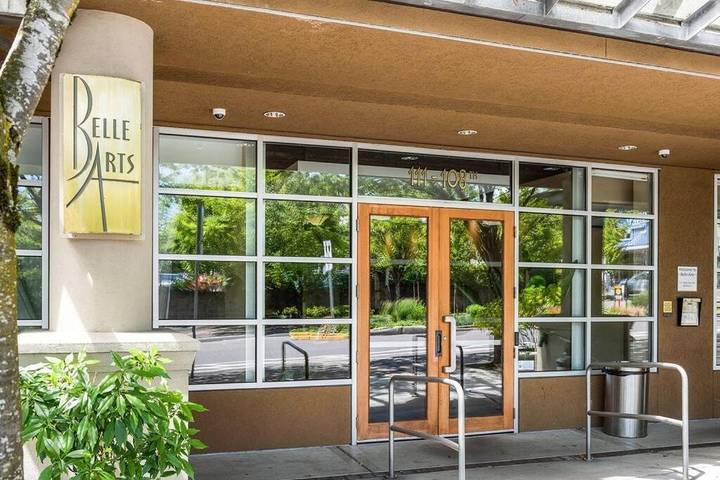 Vakantiewoning voor 2 personen, with balkon and uitzicht as well as uitzicht op het meer in Bellevue