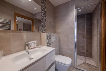 Chalet voor 9 Personen in Morzine, Thonon-les-Bains en omgeving, Afbeelding 4