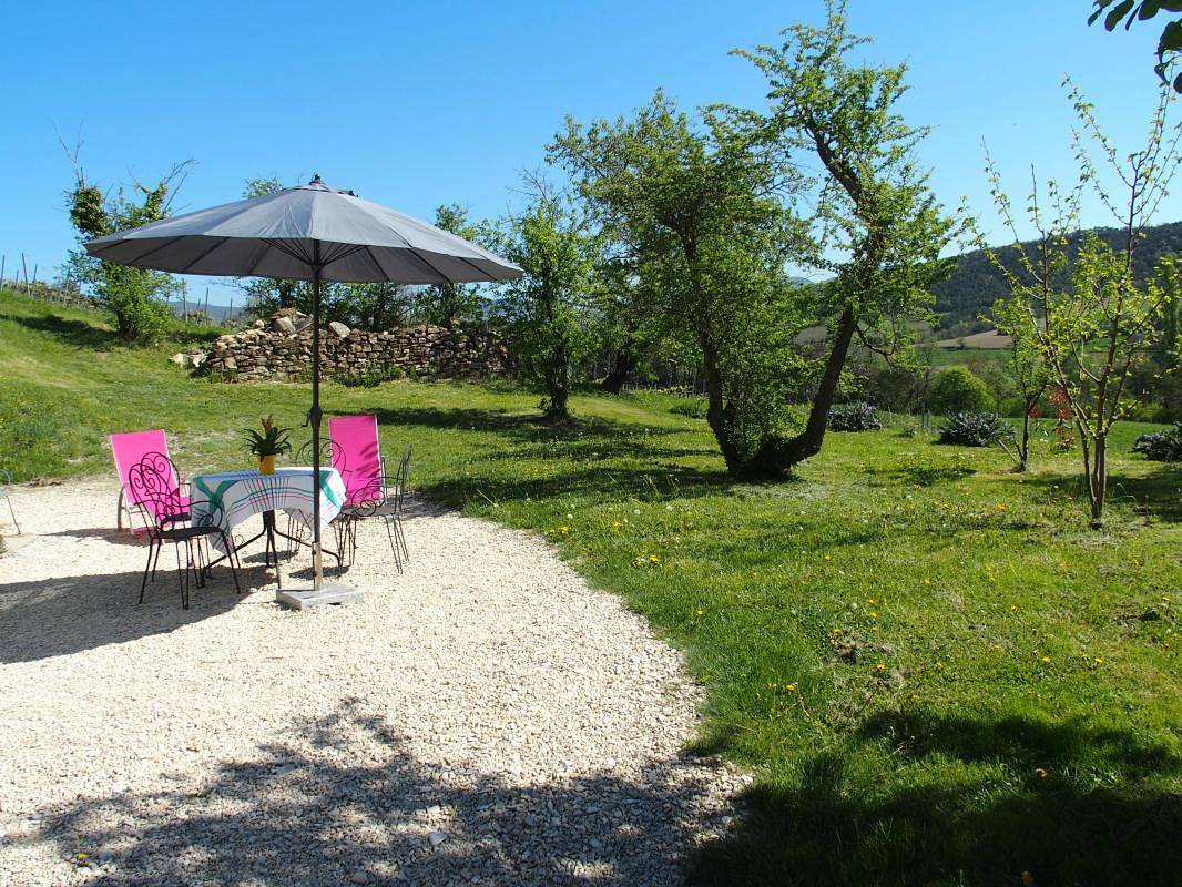 Casa de huéspedes para 2 personas con terraza in Suze, Región de Die