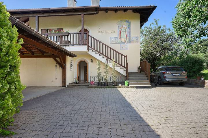 Appartement entier, Appartement 'Weingut Hochleiten Latemar' avec vue montagne, balcon et Wi-Fi in Oberplanitzing, Caldaro sulla Strada del Vino