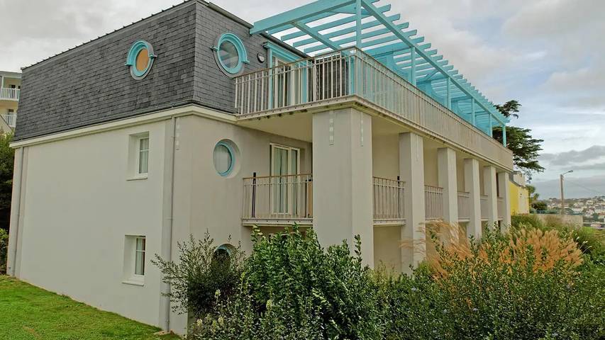 Gîte pour 5 personnes, avec piscine dans Plage Tres-Cadec - 2
