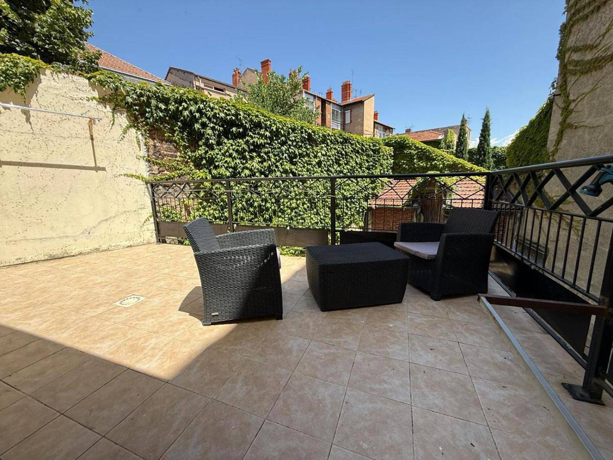 Face à la gare - Chambre 4 in Roanne, Région de Roanne