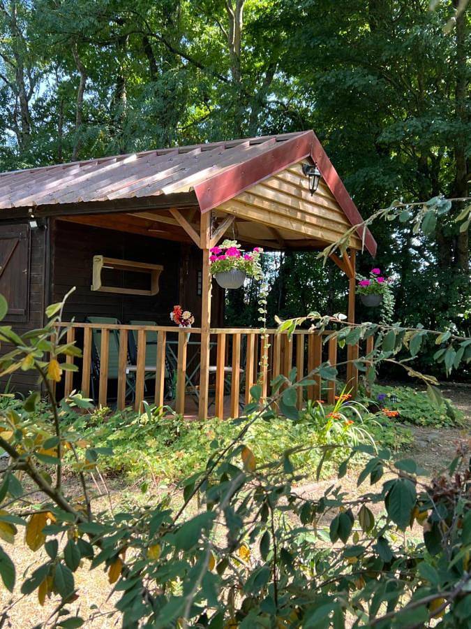 Tent in Charbonnières, Région de Nogent-le-Rotrou