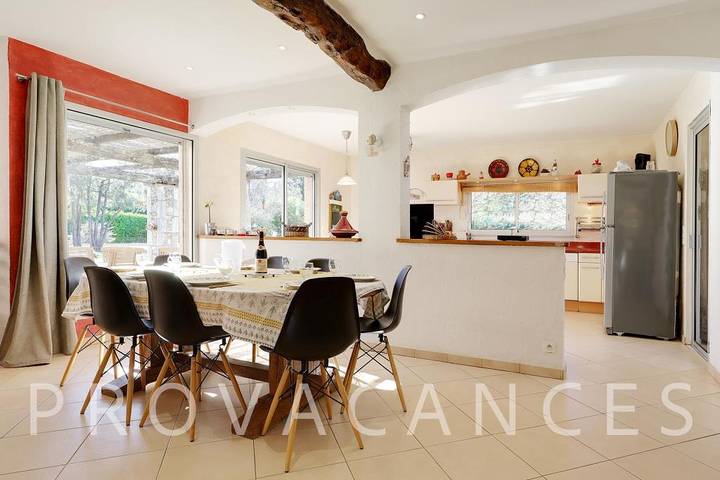 Villa pour 9 personnes, avec jardin et piscine, animaux acceptés à Montauroux - 3