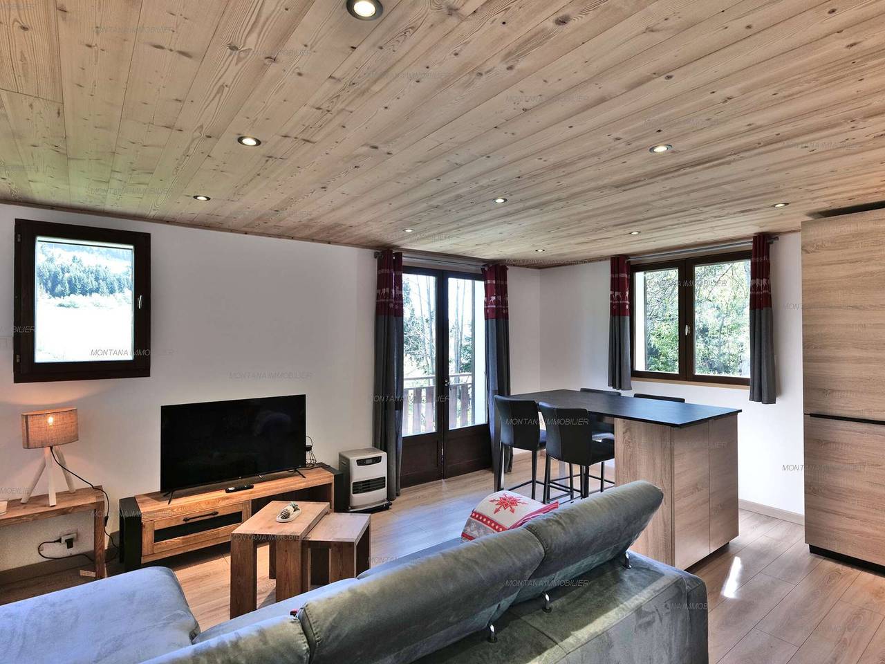 Apartamento entero, Bonito apartamento 3 hab, renovado, 58 m², 5 pers, balcón, aparcamiento in Chinaillon, Le Grand-Bornand