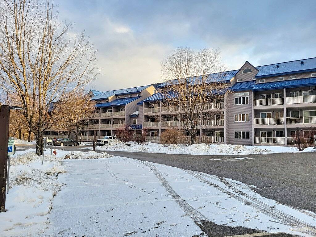 Ganze Wohnung, Studio, kitchen, Ac, deck, river & mountain views - La202 By Loon Res in Lincoln (NH), Franconia Notch