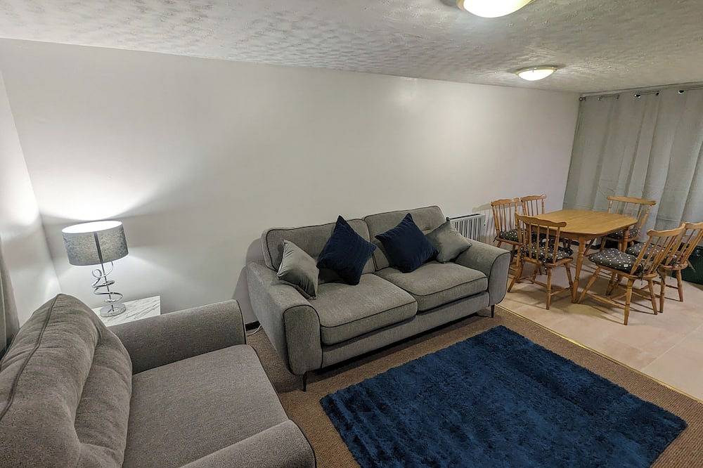 Cosy 2 Bedroom Property 15 Minutes From St Ives. Parking Available in Cornualles