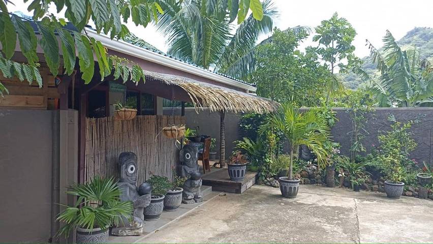 Maison de vacances pour 4 personnes, avec jardin ainsi que vue et piscine dans Bora Bora
