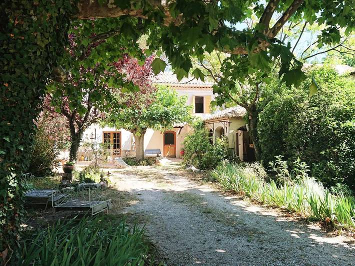 Location de vacances pour 13 personnes, avec piscine et jardin à Monteux - 3