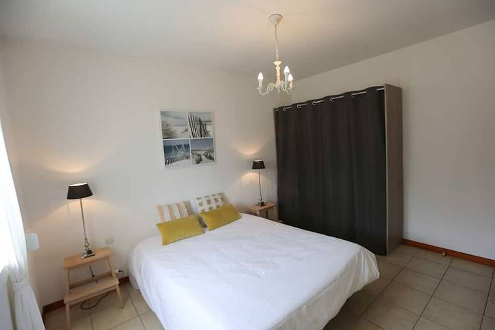 Location de vacances pour 14 personnes, avec jardin et sauna, animaux acceptés dans Cazaux - 3