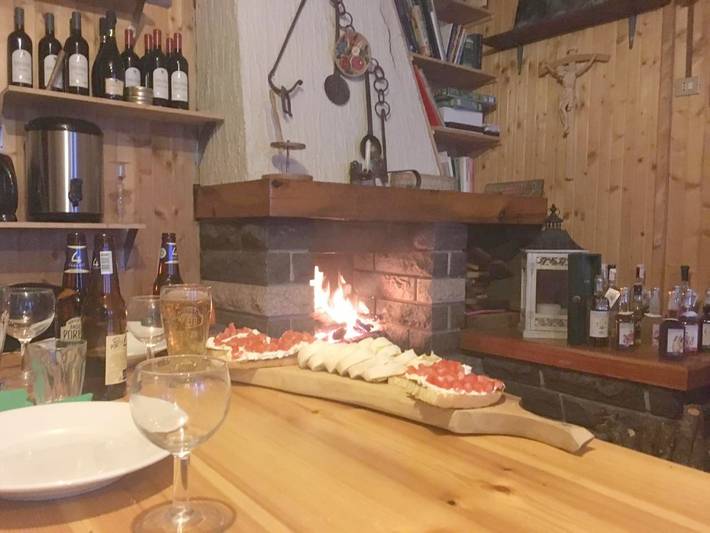 Hôtel pour 13 personnes, avec jardin ainsi que vue et terrasse, animaux acceptés à Ayas - 3