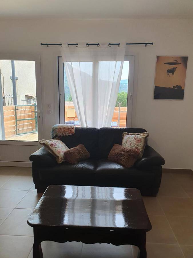 Appartement entier, Appartement duplex neuf avec patio, balcon, plein Sud in La Mure-Argens, Région Castellane