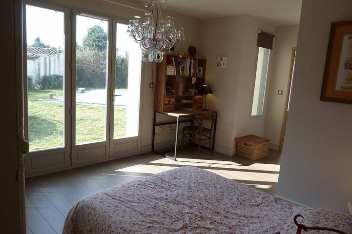 Location de vacances pour 6 personnes, avec jardin et terrasse à Mollégès - 2