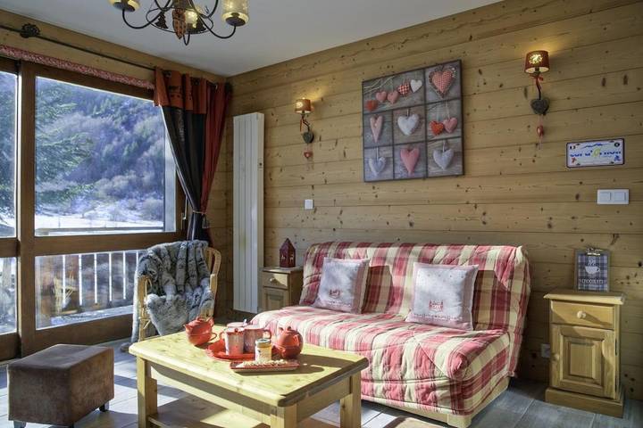 Location de vacances pour 6 personnes, avec vue et terrasse, animaux acceptés à Chantelouve