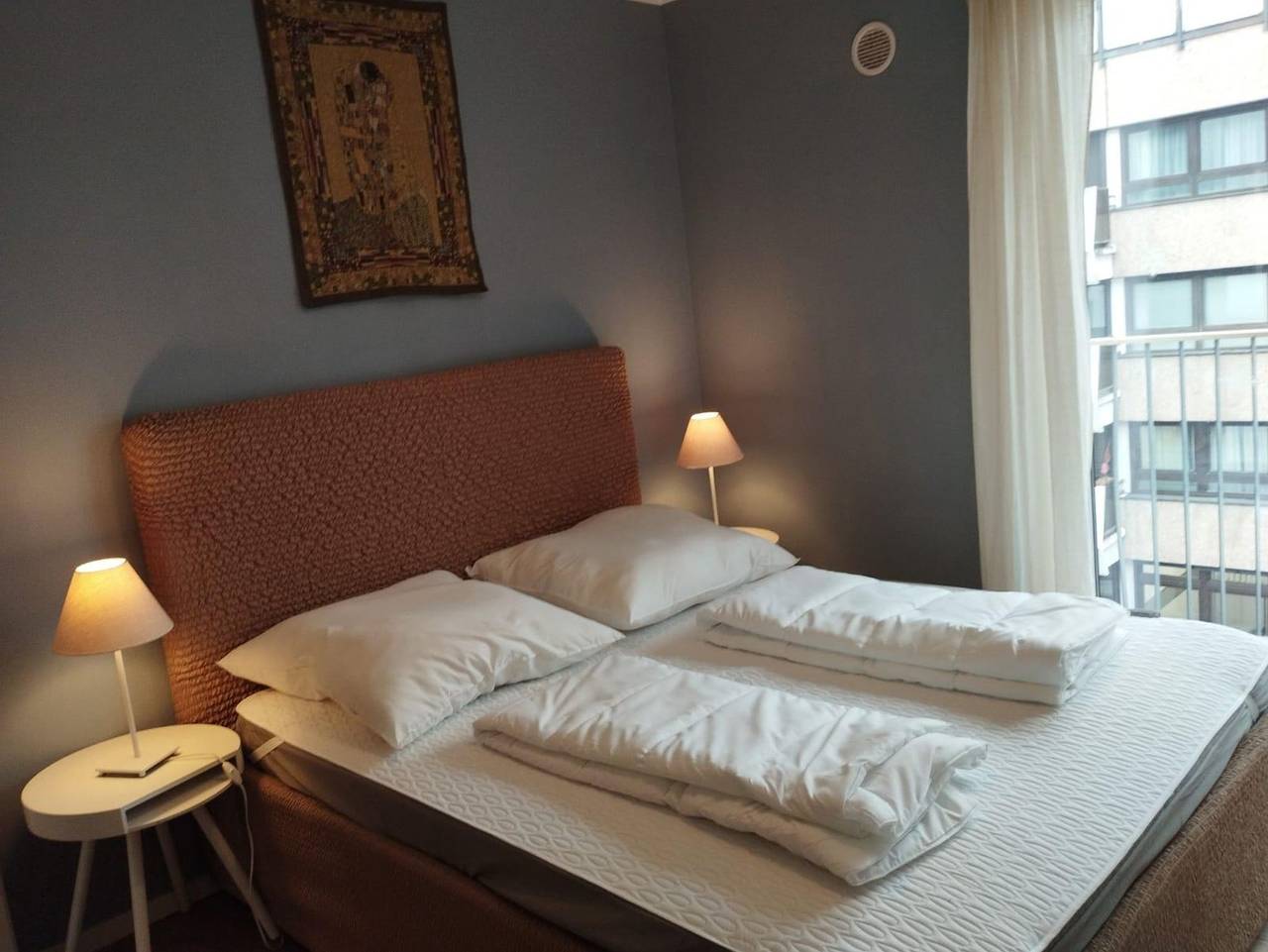 Ganze Ferienwohnung, Amalien 12 in München Maxvorstadt, München