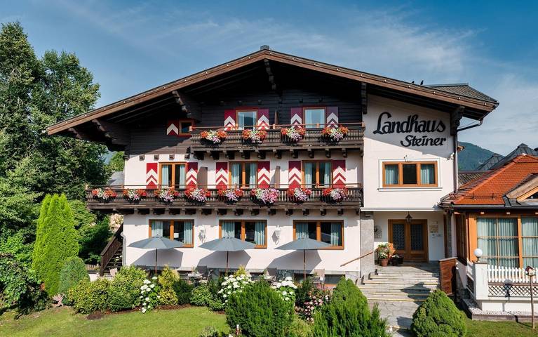 Pension für 2 Personen, mit Balkon und Terrasse sowie Garten und Sauna in Altenmarkt im Pongau