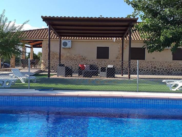 Casa rural con piscina para 9 personas, con vistas además de piscina y jardín en Provincia de Ciudad Real - 3