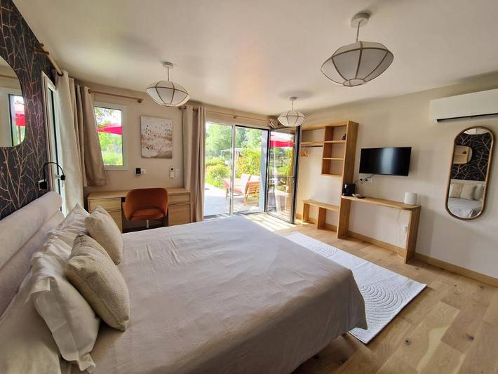 Chambre d’hôte pour 3 personnes, avec jardin ainsi que vue et piscine dans la Sarthe - 4