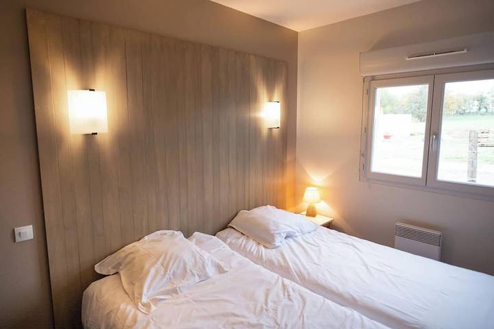 Location de vacances pour 6 personnes, avec jardin et piscine, animaux acceptés à Magnac-Laval - 4