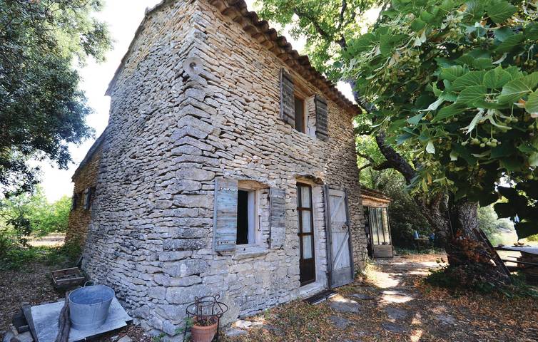 Location de vacances pour 2 personnes, avec terrasse à Saignon - 2