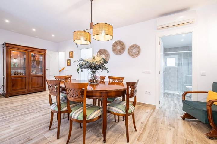 Location de vacances pour 8 personnes, avec balcon à Bolulla