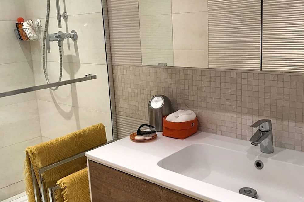 Situation exceptionnelle avec vue imprenable idéal pour un couple et 2 enfants in Cassis, Parc national des Calanques