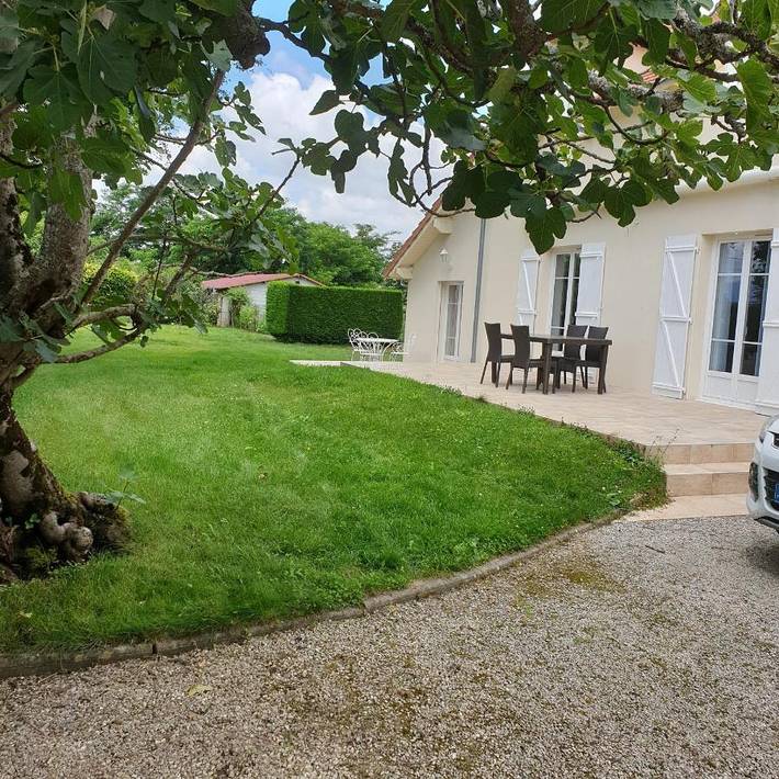 Appartement de vacances pour 2 personnes, avec vue et jardin