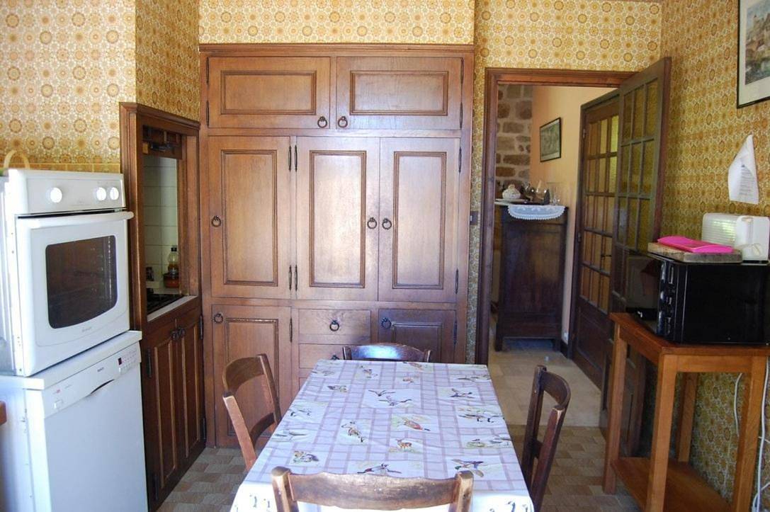 Gîte familial à la campagne in Brignac-la-Plaine, Région de Brive-la-Gaillarde