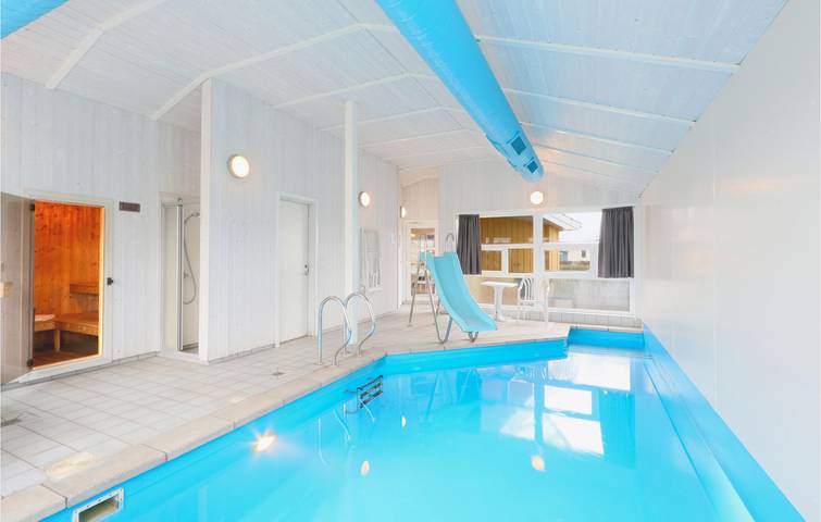 Ferienhaus für 12 Personen, mit Pool und Whirlpool sowie Sauna und Terrasse an der Nordsee - 3