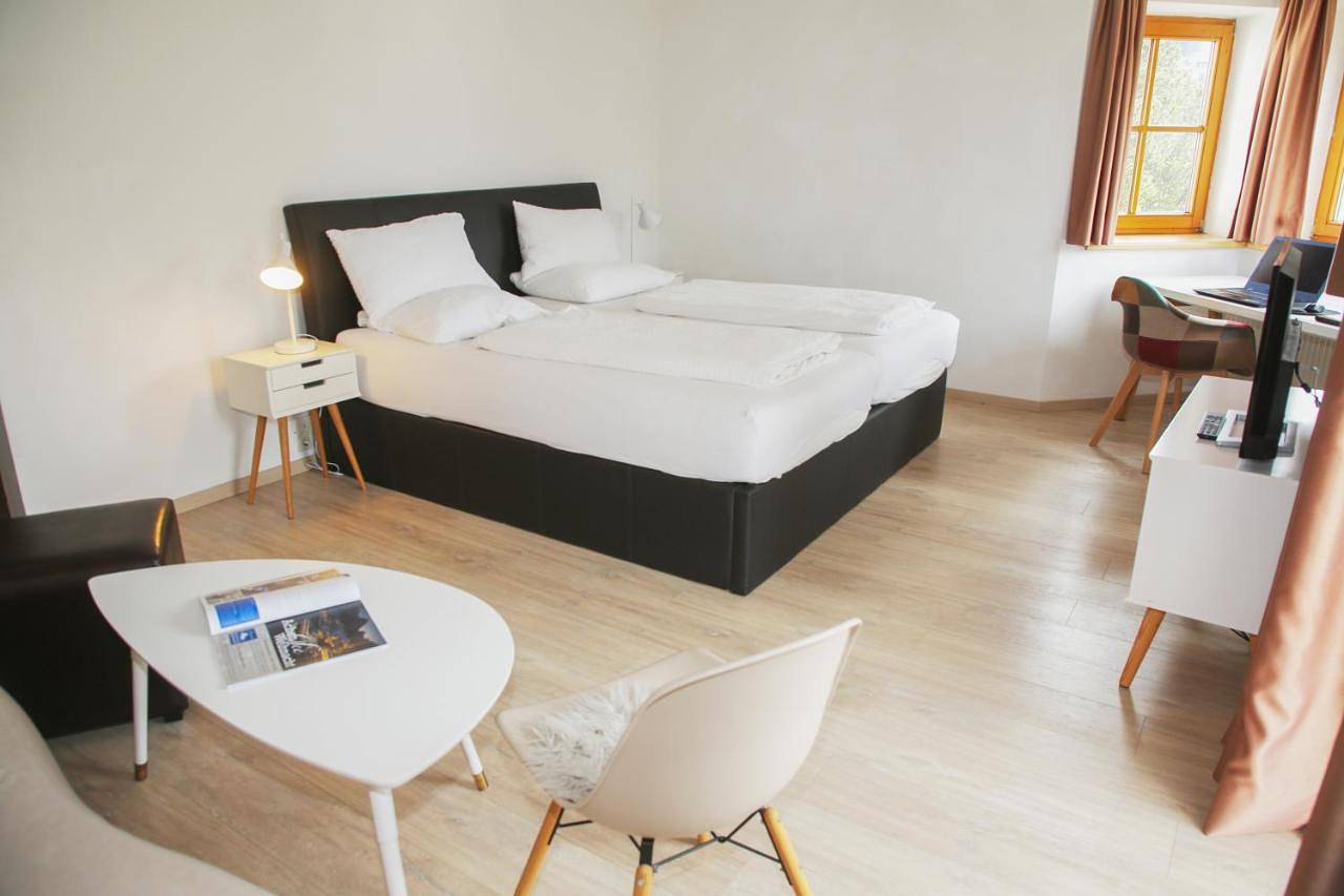 Hotel Sonnenhof - bed & breakfast & appartements in Igls, Innsbruck