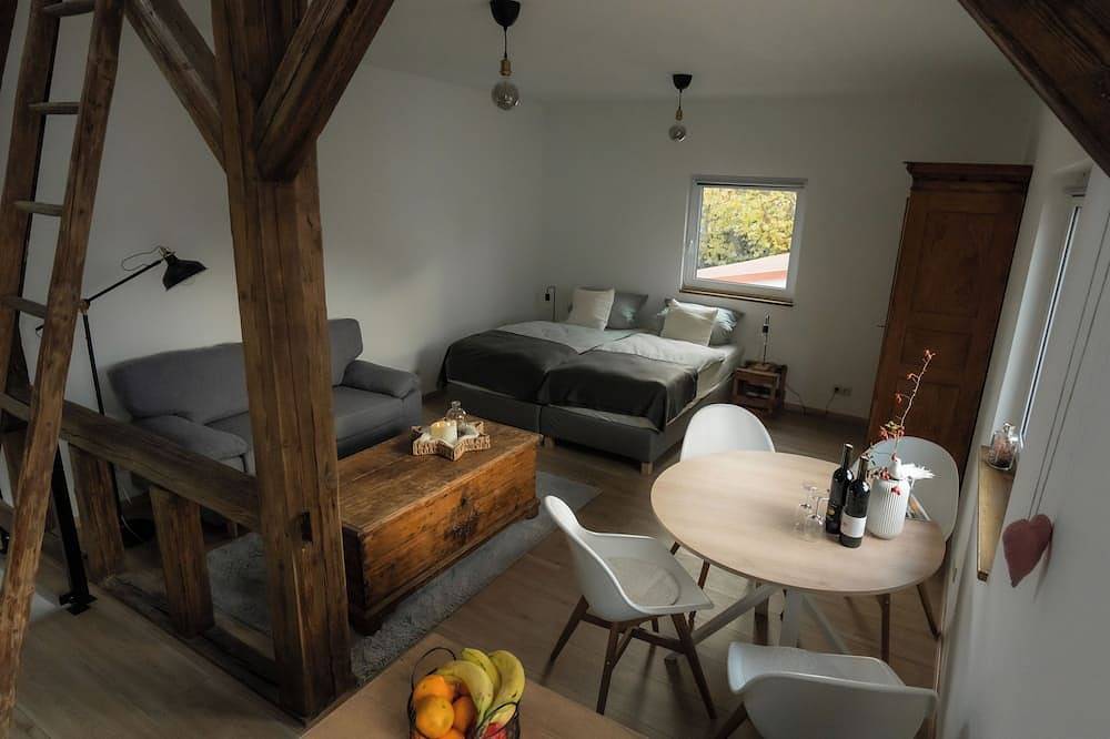 Ganze Wohnung, Taubenschlag in Alzey, Kurpfalz