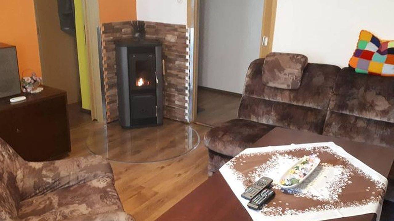 Ganze Ferienwohnung, Ferienwohnung für 3 Personen (82 m²) in Greiz in Greiz, Region Greiz