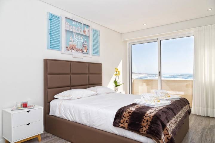 Apartamento de férias para 4 pessoas, com vista e varanda em Vila Praia de Ancora