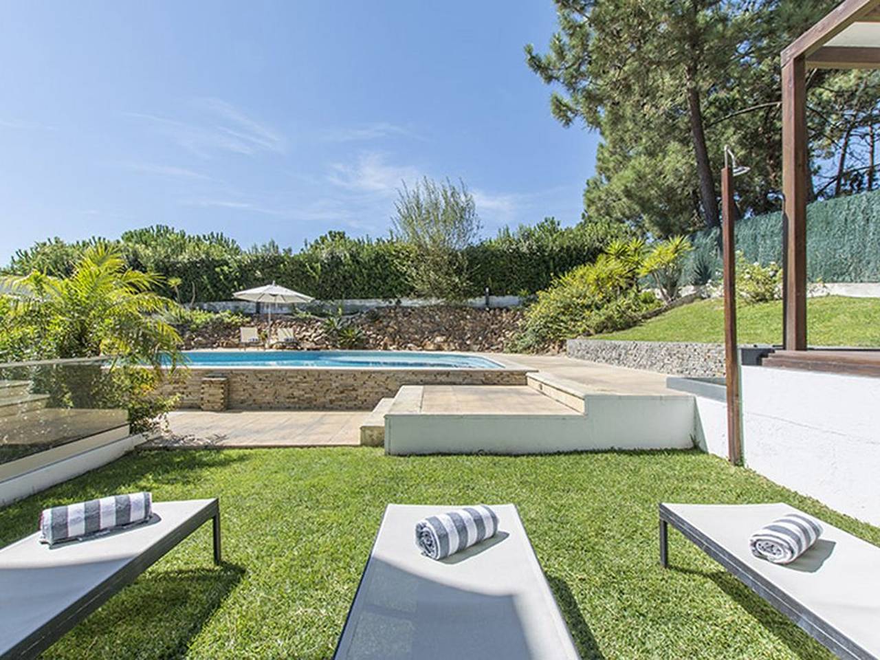 Marvellous Troia Villa | 4 Bedrooms | Villa Andola Platina | Private Pool | Pool Table | 200m to Beach in Sol Tróia, Carvalhal
