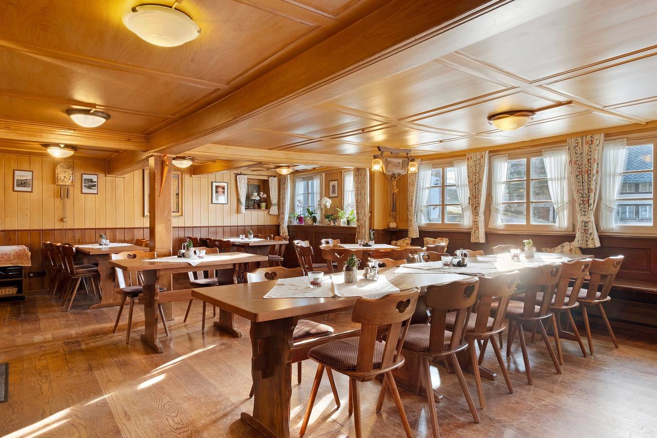 Gästehaus 'Oberes Wirtshaus' mit Bergblick, privater Terrasse und Wlan - Gaststätte montags geöffnet in Langenordnach (Titisee-Neustadt), Titisee-Neustadt