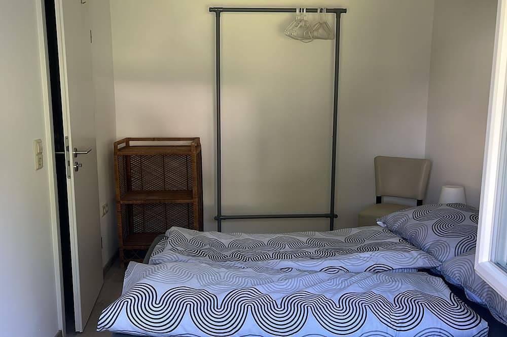 Apartamento entero, Smoke-free small apartment with garden view in Leimen, Llanura del Rin
