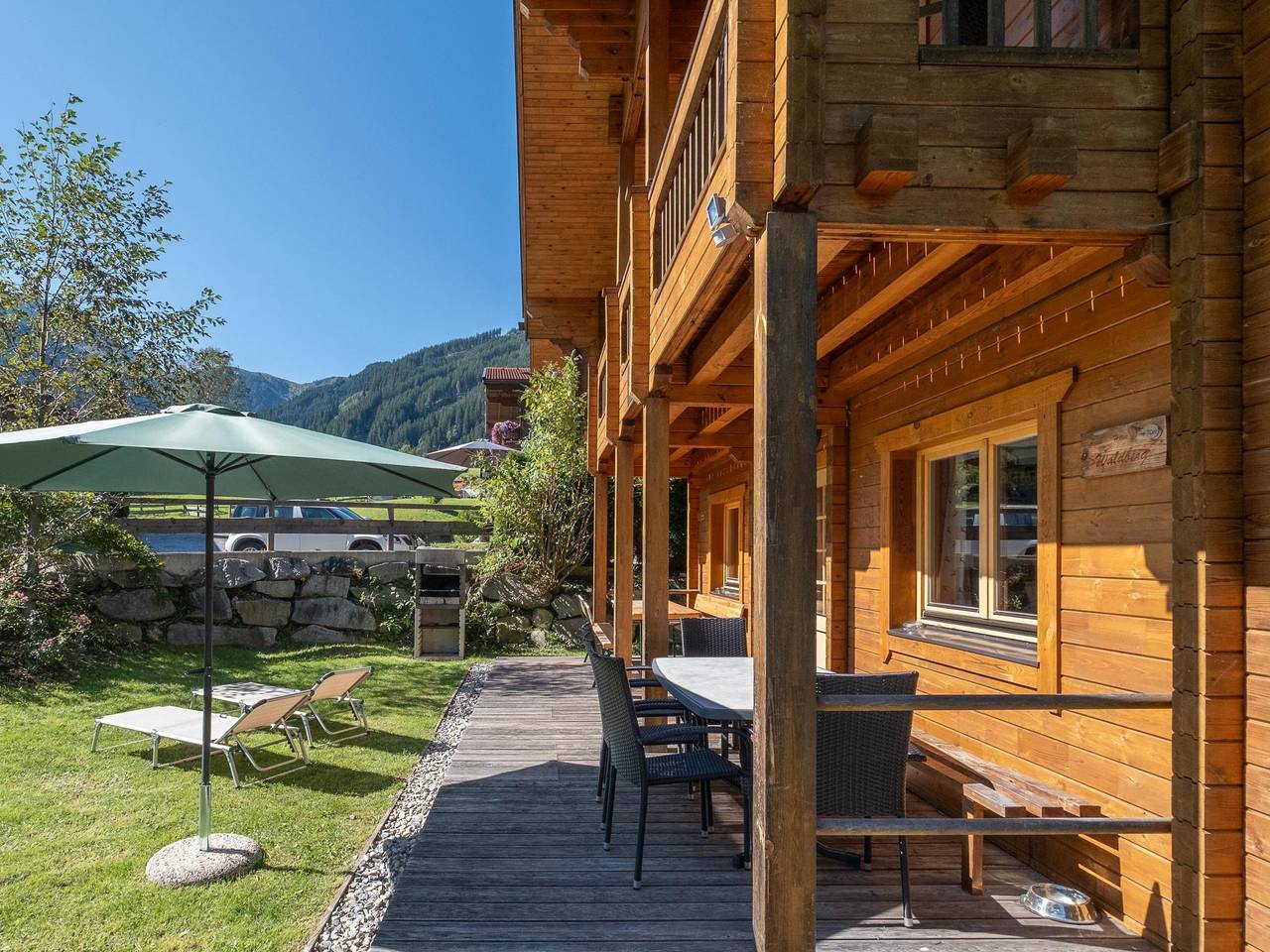 Uriges Holzchalet mit Wellnessbereich u.Terrasse in Krimml, Zillertaler Alpen