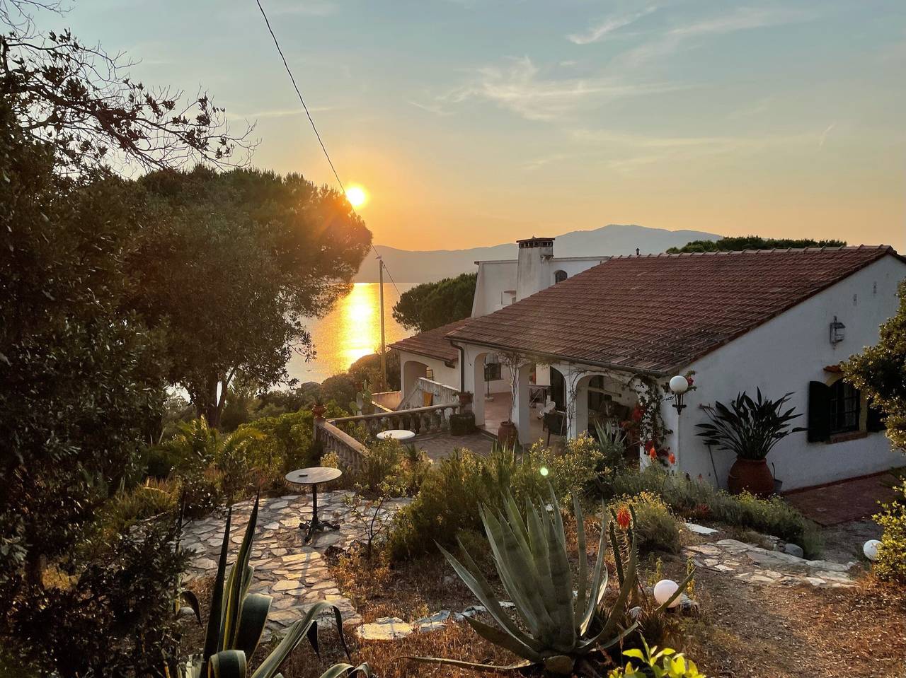 Villa 'Le Ginestre Di Mare' with Sea View, Private Terrace and Private Garden in Capoliveri, Elba