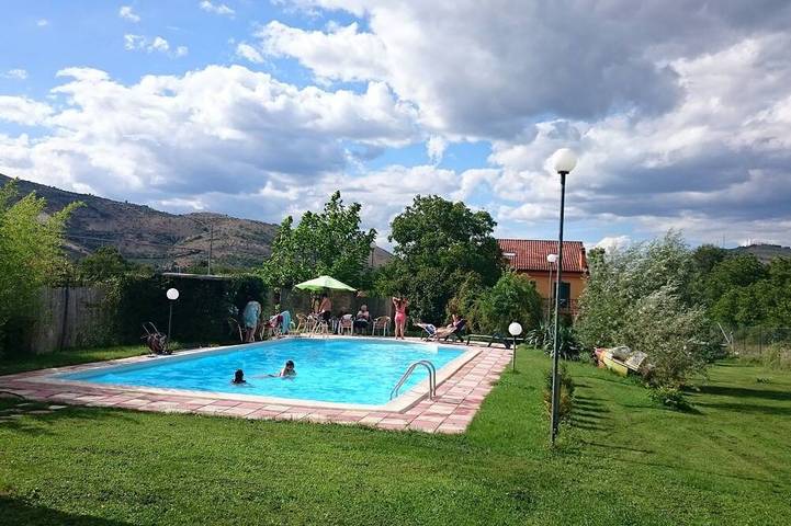 Villa for 9 people, with garden in Abruzzo