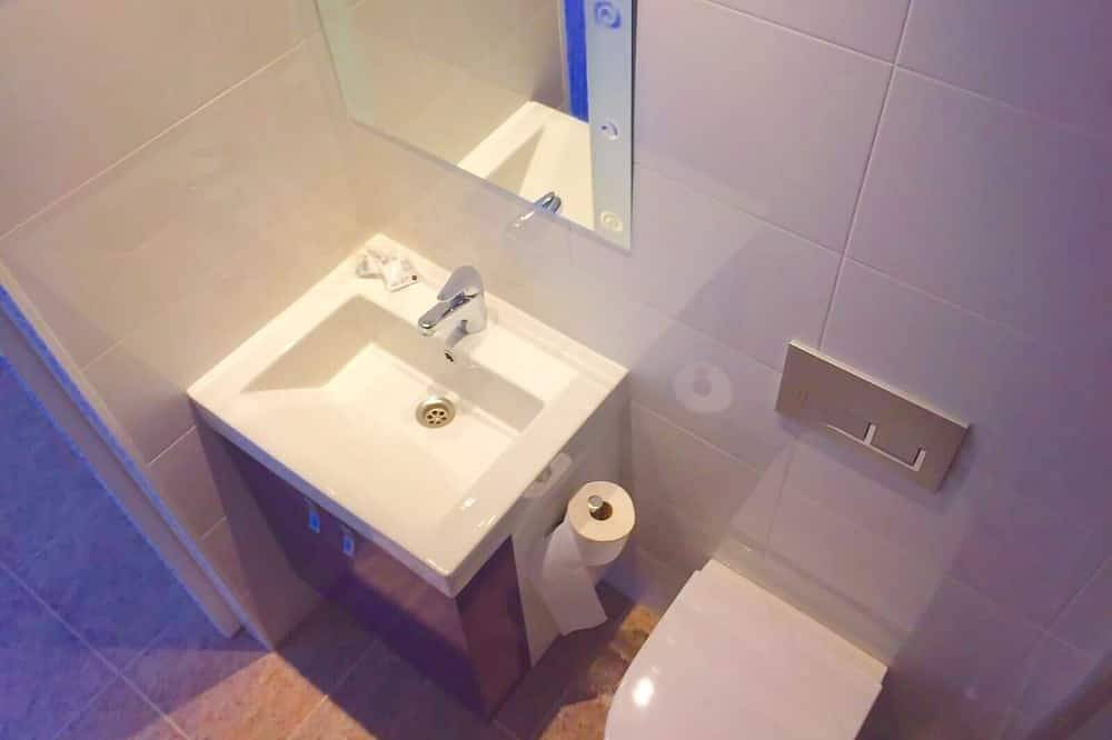 Elegant house w/pool | Aroa by Hl in Canyelles (Barcelona), Garraf