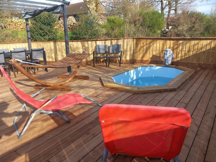 Villa pour 6 personnes, avec Terrasse et Jardin ainsi que Piscine et Vue sur le lac