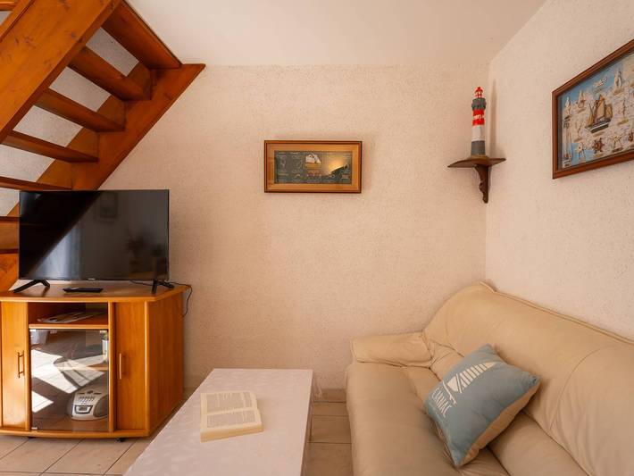 Maison mitoyenne à Locmariaquer, 4 pièces, 47m², animaux acceptés in Locmariaquer, Côte des Mégalithes