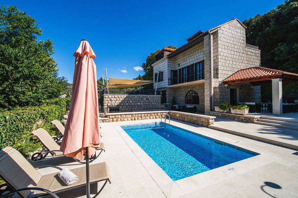 Holiday home in Grad Dubrovnik from £800 per night