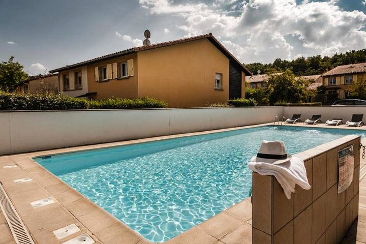 Appart’hôtel pour 5 personnes, avec jardin
