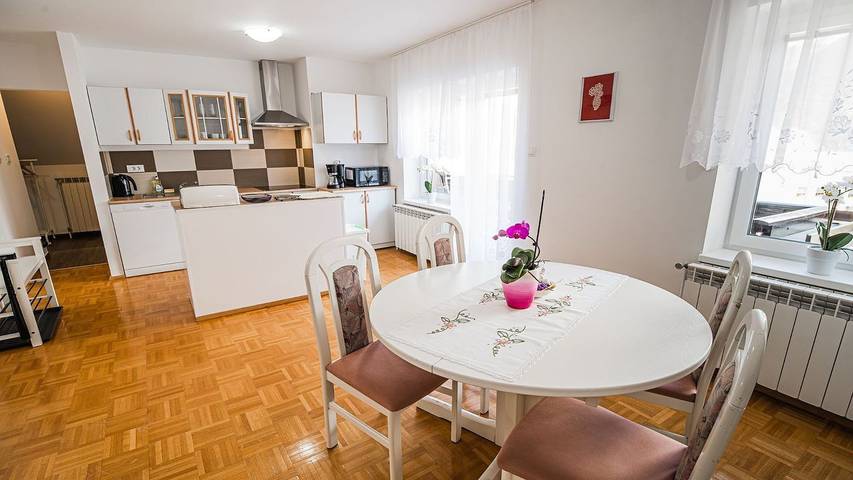 Ferienwohnung für 4 Personen, mit Balkon in Bovec