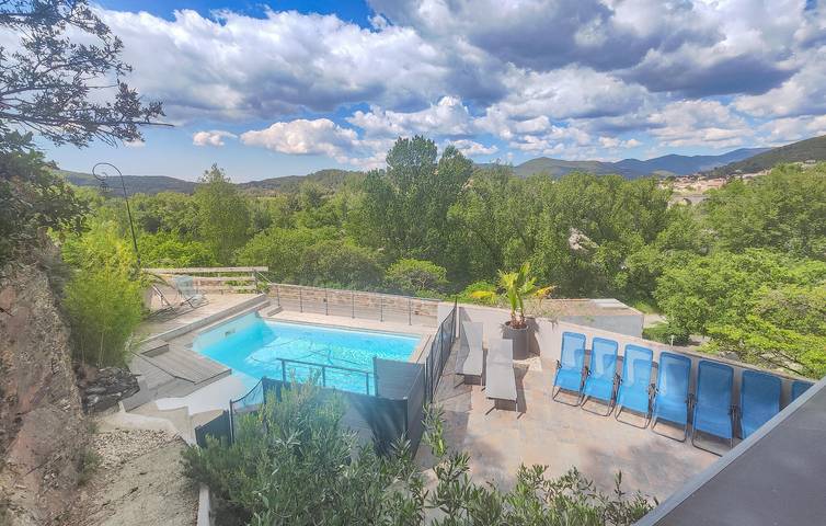 Location de vacances pour 14 personnes, avec terrasse et jardin, animaux acceptés à Roquebrun - 4