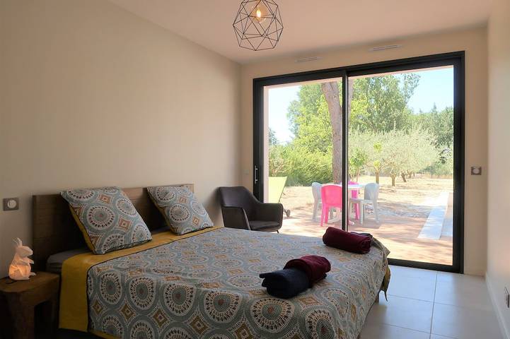 Fabelhafte Aussicht Ventoux, Mazanel Designhaus, Klimaanlage, privater Pool in Mazan, Parc naturel régional du Mont-Ventoux