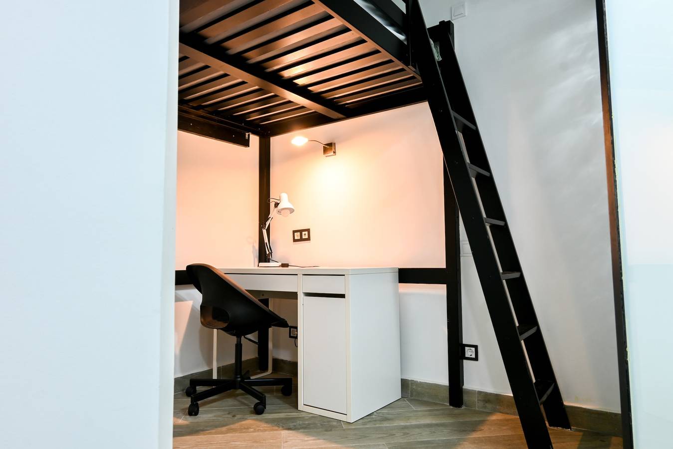 Studio entier, M Coqueto apartamento de un dormitorio en in Moncloa-Aravaca, Madrid