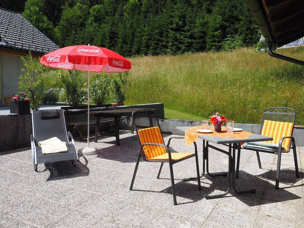 Wohnung in Hermagor mit Schwimmbecken in Hermagor, Hermagor-Pressegger See